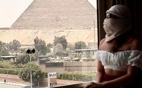 Unique Pyramids View Inn